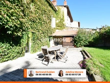 EXCLUSIVITE / Belle maison de ville avec terrasse, jardin, garage et cave / 63160 Billom