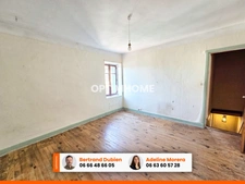 Exclusivité / Maison de ville à rénover / 63160 Billom