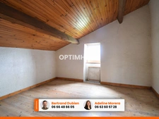 EXCLUSIVITE / Charmante maison de village avec garage et terrasse / 63160 Montmorin