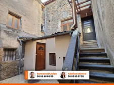 Immeuble à vendre BILLOM (63) / Local commercial et Grand logement
