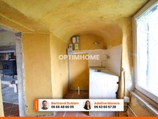 EXCLUSIVITE / Charmante maison de village avec garage et terrasse / 63160 Montmorin