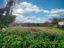 EXCLUSIVITE / Beau terrain / 907 m2 / 63160 Glaine Montaigut