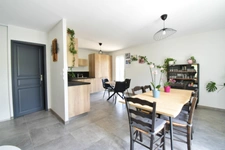 Exclusivité / Très beau plain pied / Cadre de vie agréable / 63160 Billom