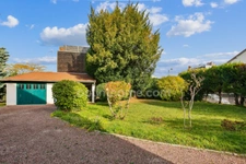 Élégante maison de 206 m² sur 1 052 m² de terrain – À deux pas du lac d’Enghien