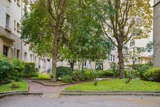 4 pièces de 83m2 traversant, avec ascenseur, gardien, cave et local à vélos.