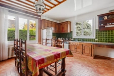 Élégante maison de 206 m² sur 1 052 m² de terrain – À deux pas du lac d’Enghien