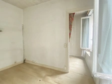 PARIS 20ème – Belleville : 2 pièces de 22 m² à rénover 