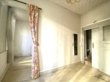 PARIS 20ème – Belleville : 2 pièces de 22 m² à rénover 