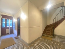PARIS 20ème – Belleville : 2 pièces de 22 m² à rénover 