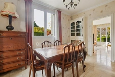 Élégante maison de 206 m² sur 1 052 m² de terrain – À deux pas du lac d’Enghien