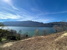 tresserve terrain 1844 m2  vue panoramique sur le lac du Bourget