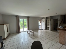 larajasse magnifique maison (2001) 5 pièces 102 m2 env, garage, terrasse abritée, abri, terrain de 1233 m2 env