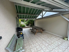larajasse magnifique maison (2001) 5 pièces 102 m2 env, garage, terrasse abritée, abri, terrain de 1233 m2 env
