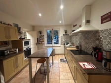brison saint innocent maison de village 4 pièces 139 m2, terrasse, parkings, terrain 351 m2 env