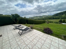 larajasse magnifique maison (2001) 5 pièces 102 m2 env, garage, terrasse abritée, abri, terrain de 1233 m2 env