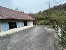 brison saint innocent maison 118 m2 env avec 6 garages (320 m2 env) sur 2200 m2 env de terrain