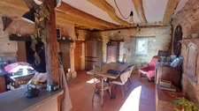 Maison du 17ème dans environnement très calme, avec un gite ou maison d'amis
