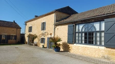 Superbe propriété à vendre 9 pièces Proche de VERGT et SAINTE ALVERE (24)