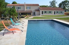 Propriete/Gites 7 hectares, Proche de THENON (24)