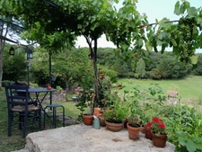 Belle maison en pierre avec sol en pisé, sur plus de 5ha avec étang