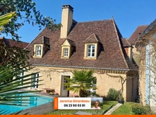 Maison à vendre 6 pièces LE BUGUE (24)