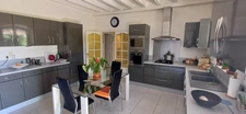 Proche Cubjac Superbe maison à vendre 8 pièces 