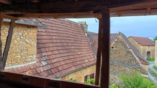 Belle maison en pierre avec sol en pisé, sur plus de 5ha avec étang