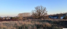 Terrain à vendre de 8 360,00 m² SAINTE CATHERINE DE FIERBOIS (37) - Terrain de 8360 m² en zone commerciale, avec vue sur la RD 910 et proche de Ste Maure de Touraine