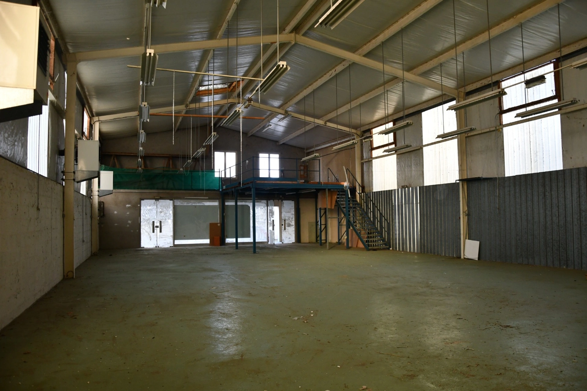 2 pièces 360 m² · à L'Île-Bouchard · 360 m² · 111 500 €