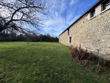 Marcé/Esves - Ancien moulin et ses nombreuses dépendances - Maison principale, grange, 2 gîtes + autres dépendances - Terrain de 5000 m²