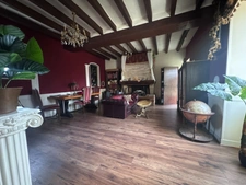 Marcé/Esves - Ancien moulin et ses nombreuses dépendances - Maison principale, grange, 2 gîtes + autres dépendances - Terrain de 5000 m²