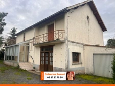 Mauprévoir centre, maison sur 2 niveaux offrant plus de 90 m² habitables avec 3 chambres, sur un terrain clos et arboré de 1 706 m²