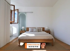Mauprévoir centre, maison sur 2 niveaux offrant plus de 90 m² habitables avec 3 chambres, sur un terrain clos et arboré de 1 706 m²