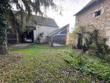 Marcé/Esves - Ancien moulin et ses nombreuses dépendances - Maison principale, grange, 2 gîtes + autres dépendances - Terrain de 5000 m²