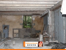 Centre ville de St SAVIN (86310) -  A vendre immeuble de 3 logements  comprenant 10 pièces  sur un terrain de 424 m²