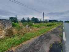 A Vendre - Terrain de loisir de 1 951,00 m² avec un puits - LES ORMES (86220)