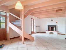 Maison à vendre 9 pièces LA VINEUSE (71)