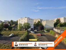 Appartement lumineux avec balcon- places de parking- 2 chambres- quartier Oradou -CLERMONT FERRAND (63)