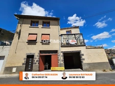 Maison à vendre 8 pièces LA ROCHE BLANCHE (63)