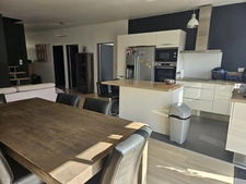 LE CENDRE maison 5 pièces avec un garage d'une surface exceptionnelle 