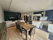 LE CENDRE maison 5 pièces avec un garage d'une surface exceptionnelle 