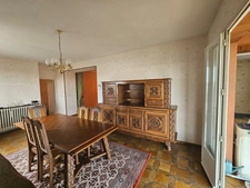 Maison à vendre 4 chambres- 2 garages- terrain 767 m2- LA ROCHE BLANCHE (63670)