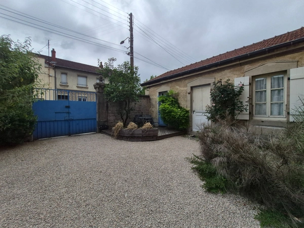 Demeure à vendre 12 pièces POLIGNY (39)
