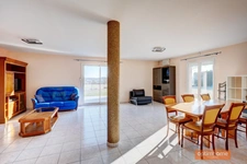 Très belle maison de 120m2 avec SPA extérieur, vue dégagée, garage double sur un terrain piscinable de 1500m2