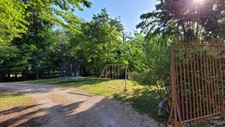 Coup de coeur assuré pour cette propriété de 371m2 habitables + garage de 60m2 + terrain de 1186m2