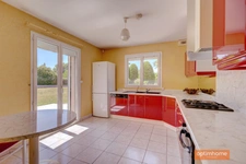 Très belle maison de 120m2 avec SPA extérieur, vue dégagée, garage double sur un terrain piscinable de 1500m2