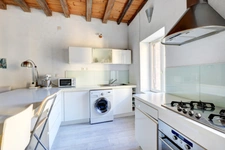 Appartement T3 avec beaucoup de cachet, au calme et à proximité des quais de Saône et de l'Ile Barbe