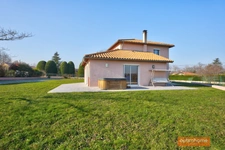 Très belle maison de 120m2 avec SPA extérieur, vue dégagée, garage double sur un terrain piscinable de 1500m2
