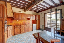 Maison de 124m2 (potentiel 153m2) avec garage et atelier sur terrain piscinable de 478m2 à 15km de Lyon