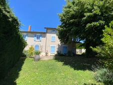 Tombez sous le charme de cette maison authentique et pleine de caractère !